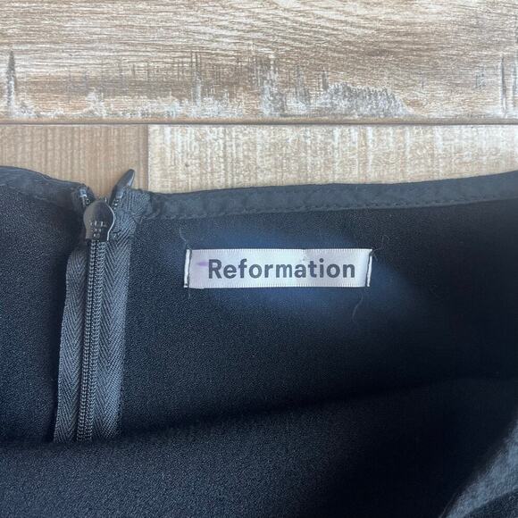 Reformation Margot Skirt in Black Size 0 - Picture 5 of 6